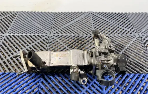 Toyota Auris E180 EGR valve 2562037110