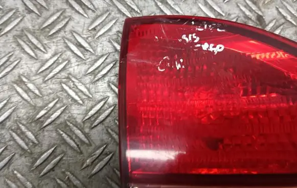 Toyota Avensis Verso Tailgate rear/tail lights