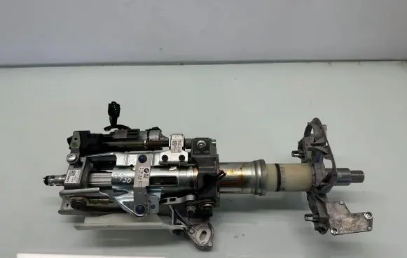BMW 5 E60 E61 Steering wheel axle set 6781519 1025630