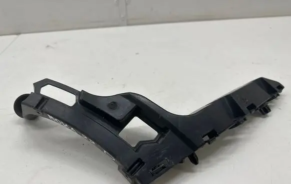 Opel Mokka B Rear bumper mounting bracket 9835237980