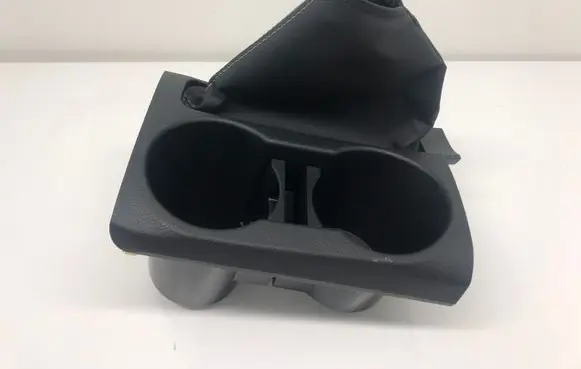 Cup holder front