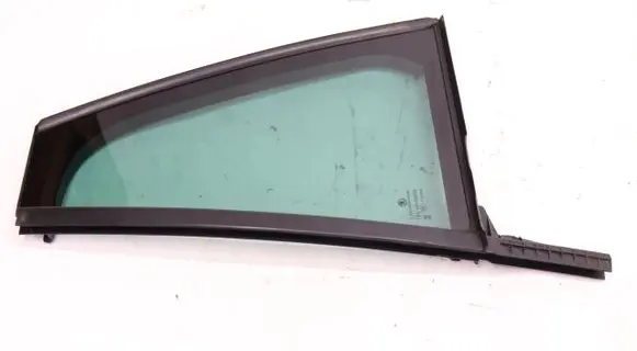 Skoda Octavia Mk4 Sliding door window/glass 5E7845213