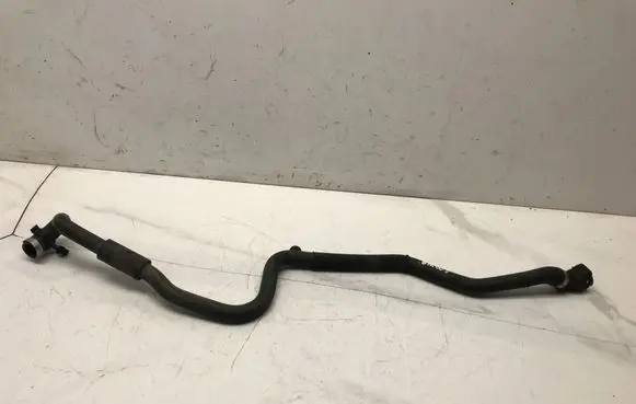 BMW 5 F10 F11 Engine coolant pipe/hose 8571804