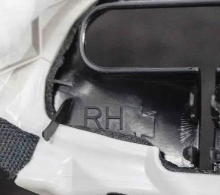 Mercedes-Benz E W213 (C) pillar trim 