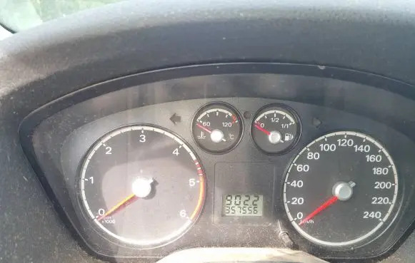 Ford Focus Speedometer (instrument cluster)