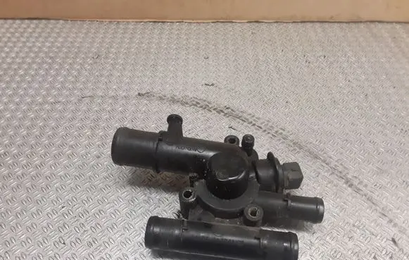Renault Megane II Thermostat/thermostat housing 8200112054