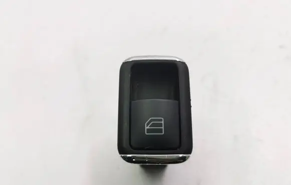 Mercedes-Benz C W204 Electric window control switch A2048700451 03139100