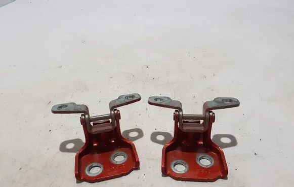 Renault Arkana Rear door upper hinge 804003710R