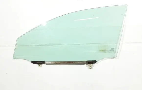 Toyota Avensis T250 Front door window glass four-door 43R00050