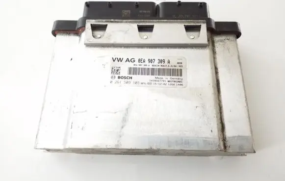 Volkswagen Golf VII Engine control unit/module 0EA907309A 0261S09103
