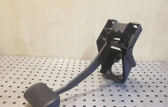 Jaguar XJL Brake pedal AW9M2450BA