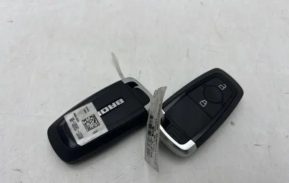 Ford Bronco Ignition key/card M2DT-15K601-BB