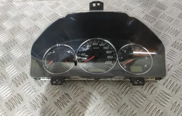 Mazda MPV II LW Speedometer (instrument cluster)