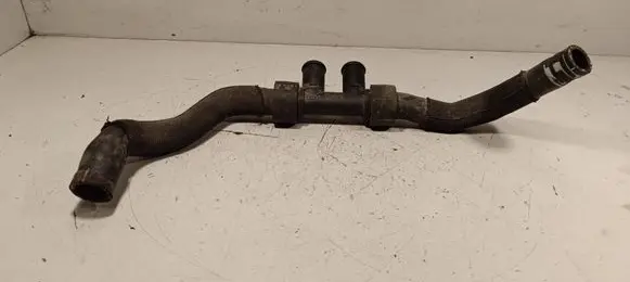 Volkswagen Touareg III Engine coolant pipe/hose 4M0121140D