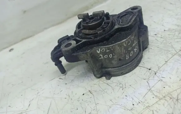 Volvo V50 Vacuum pump 01562C1