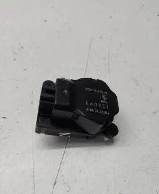 Ford C-MAX I Air flap motor/actuator 3M5H19E616AB EAD251