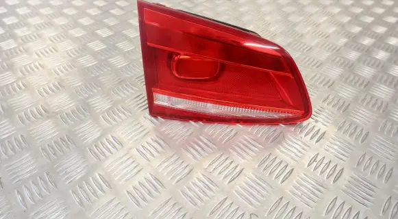 Volkswagen PASSAT B7 Tailgate rear/tail lights 3AF945093C