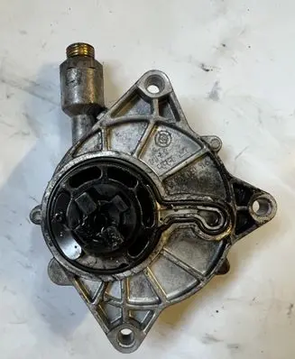 SsangYong Kyron Vacuum pump 9140300030 A6652300465