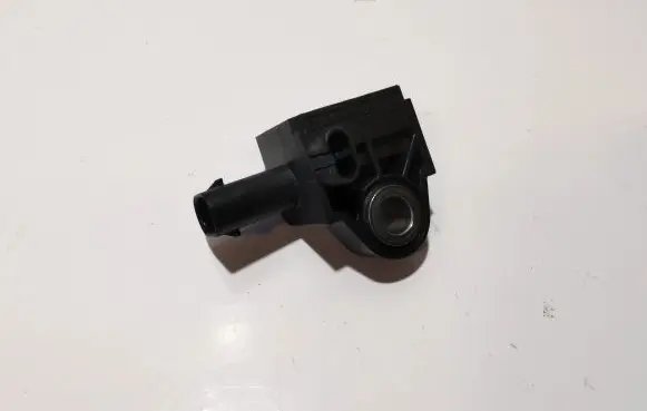 Volkswagen PASSAT B8 Airbag deployment crash/impact sensor 5Q0907651