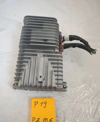 Nissan 370Z Sound amplifier 304138003021213