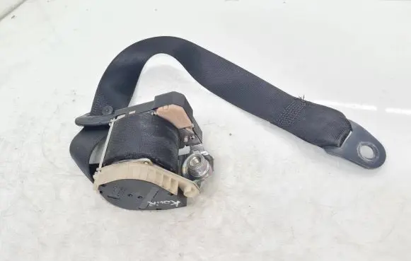 Opel Tigra B Front seatbelt 93162270
