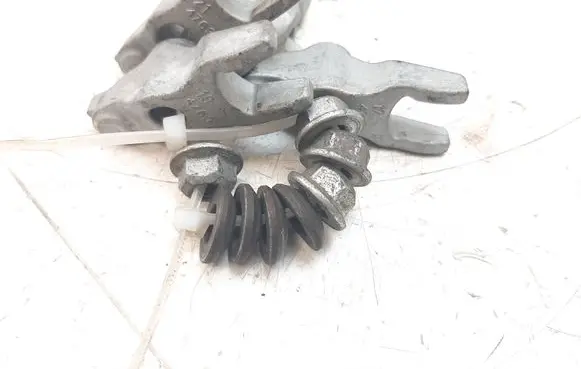 Opel Insignia A Fuel Injector clamp holder