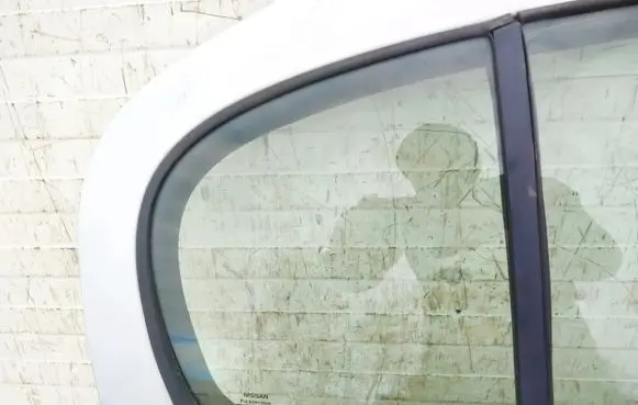Nissan Almera N16 Rear vent window glass 