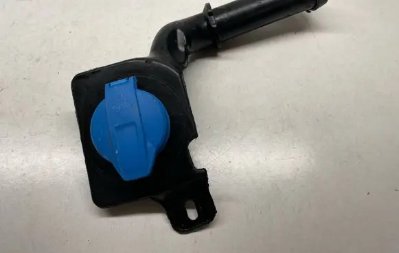 Audi Q8 Window washer liquid tank fill tube 4M0955463 4M0955462