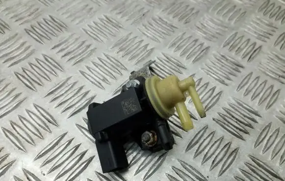 Skoda Roomster (5J) Turbo solenoid valve 1K0906627B