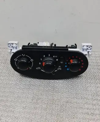 Dacia Sandero II Climate control unit 5S4741000