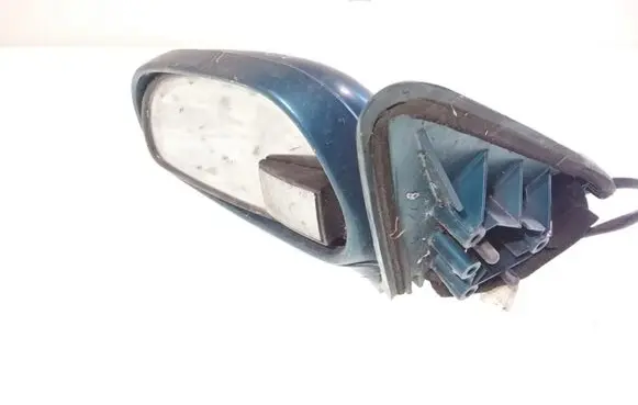 Mazda 626 Front door electric wing mirror E13010519