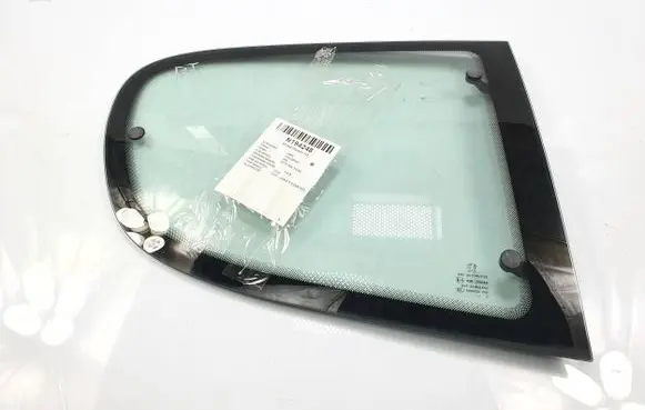 Peugeot 207 Rear door window glass