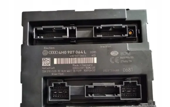 Audi A8 S8 D4 4H Comfort/convenience module 4H0907064L