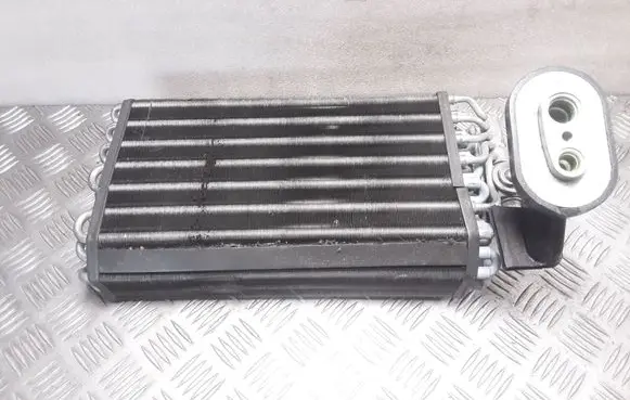 Opel Omega B2 A/C cooling radiator (condenser) 90559850