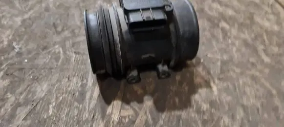 Volvo V70 Mass air flow meter 9202199