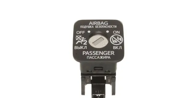 Toyota Prius (XW50) Passenger airbag on/off switch 