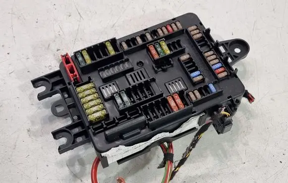 BMW 1 F20 F21 Fuse module 19180000001