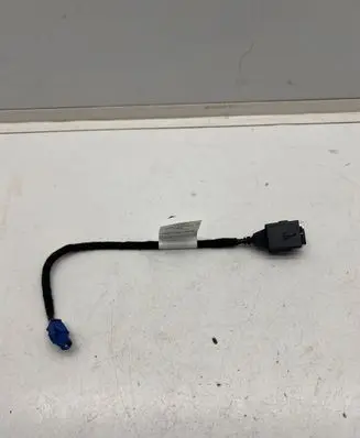 Peugeot 308 USB socket connector 9826717080 26717088