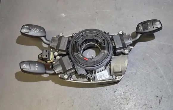 BMW 5 E60 E61 Airbag slip ring squib (SRS ring) 6911514 6947786 9136898