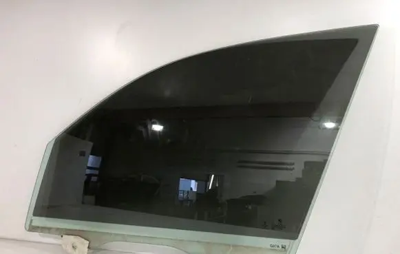 BMW X5 G05 Front door window glass four-door 