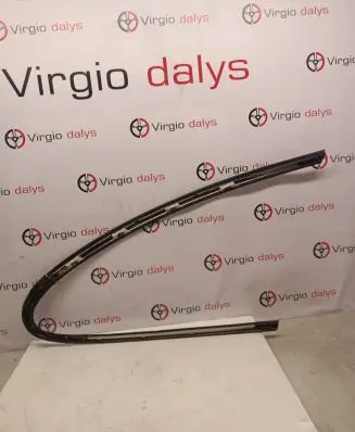 Honda CR-V Rear side glass trim 