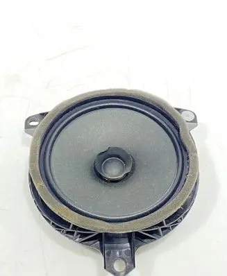 Toyota Yaris XP210 Front door speaker 8616002B80