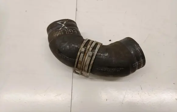 Audi A3 S3 8V Engine coolant pipe/hose 04L131521