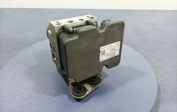 Audi Q7 4M ABS Pump 4M0614517AD