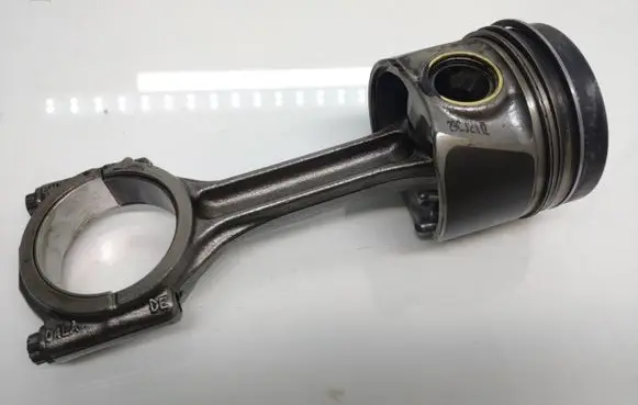 Volkswagen Tiguan Piston with connecting rod 04LA 29CJ21T2