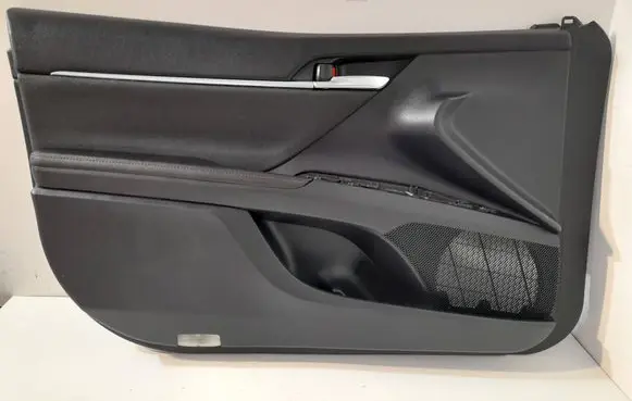 Toyota Camry VIII XV70 Front door card panel trim 67764X1414