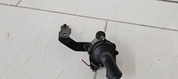 Skoda Octavia Mk2 (1Z) Electric auxiliary coolant/water pump 5N0965561 10T2462375 701713080