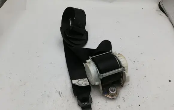 BMW X3 E83 Front seatbelt 34003070B