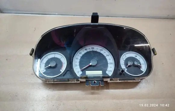 KIA Ceed Speedometer (instrument cluster) 940031H131