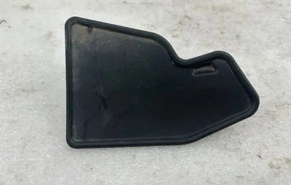 Toyota Avensis T250 Rear mudguard